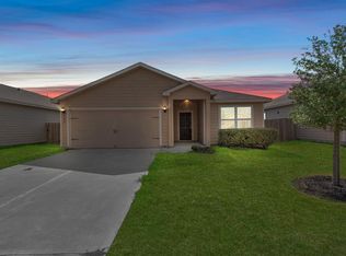 726 Crystal Lakes Dr, Brookshire, TX 77423