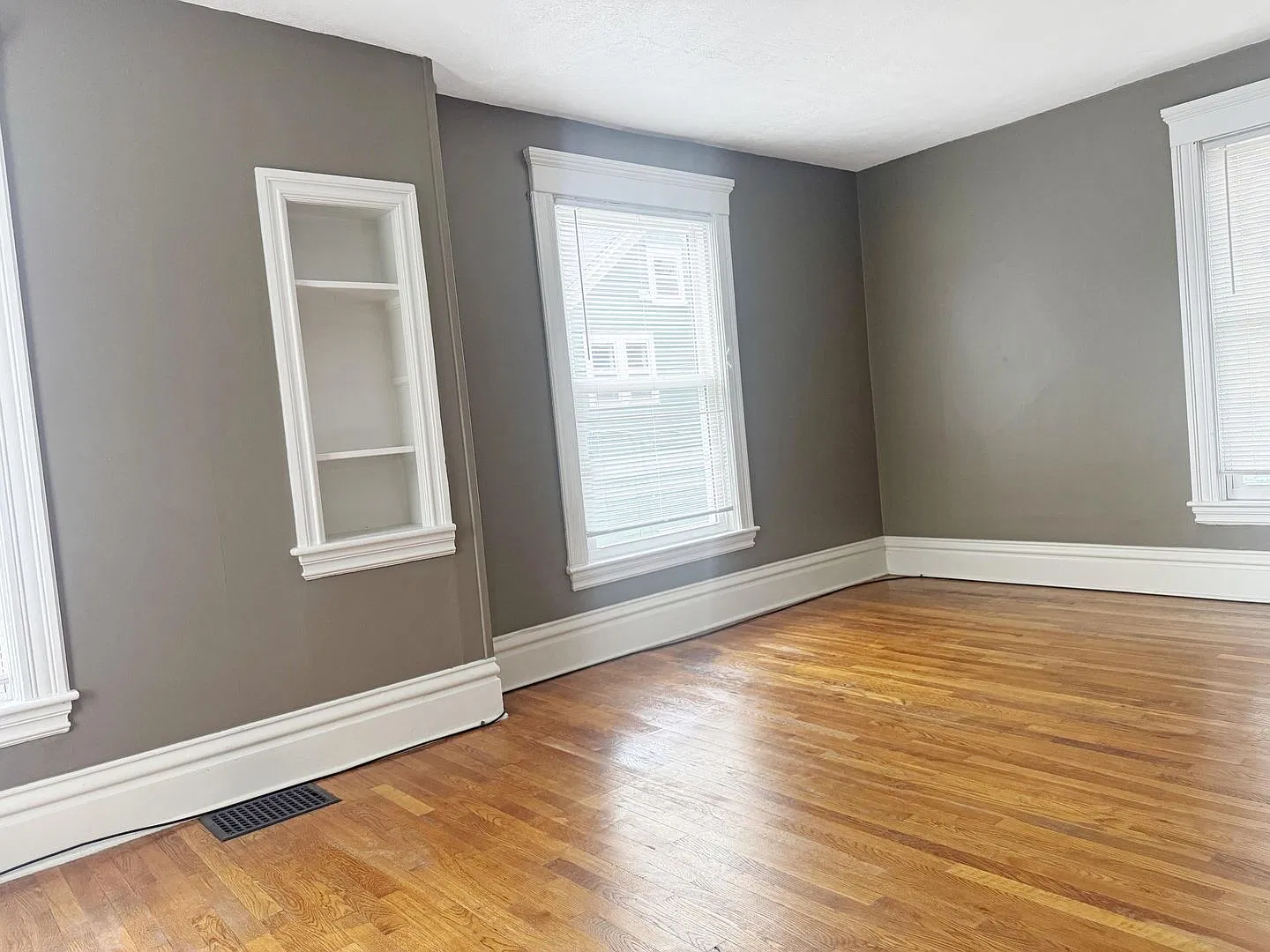1 bed, 1.0 bath, $1,200 — Photo 4