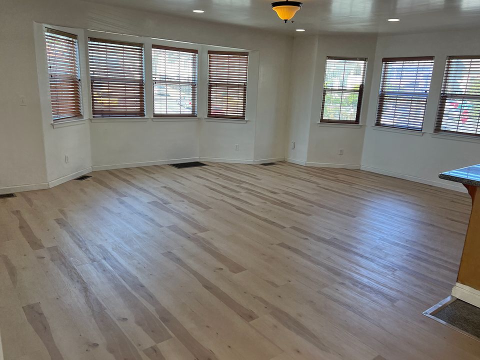 1st image of 2138 23rd Ave Floor 2