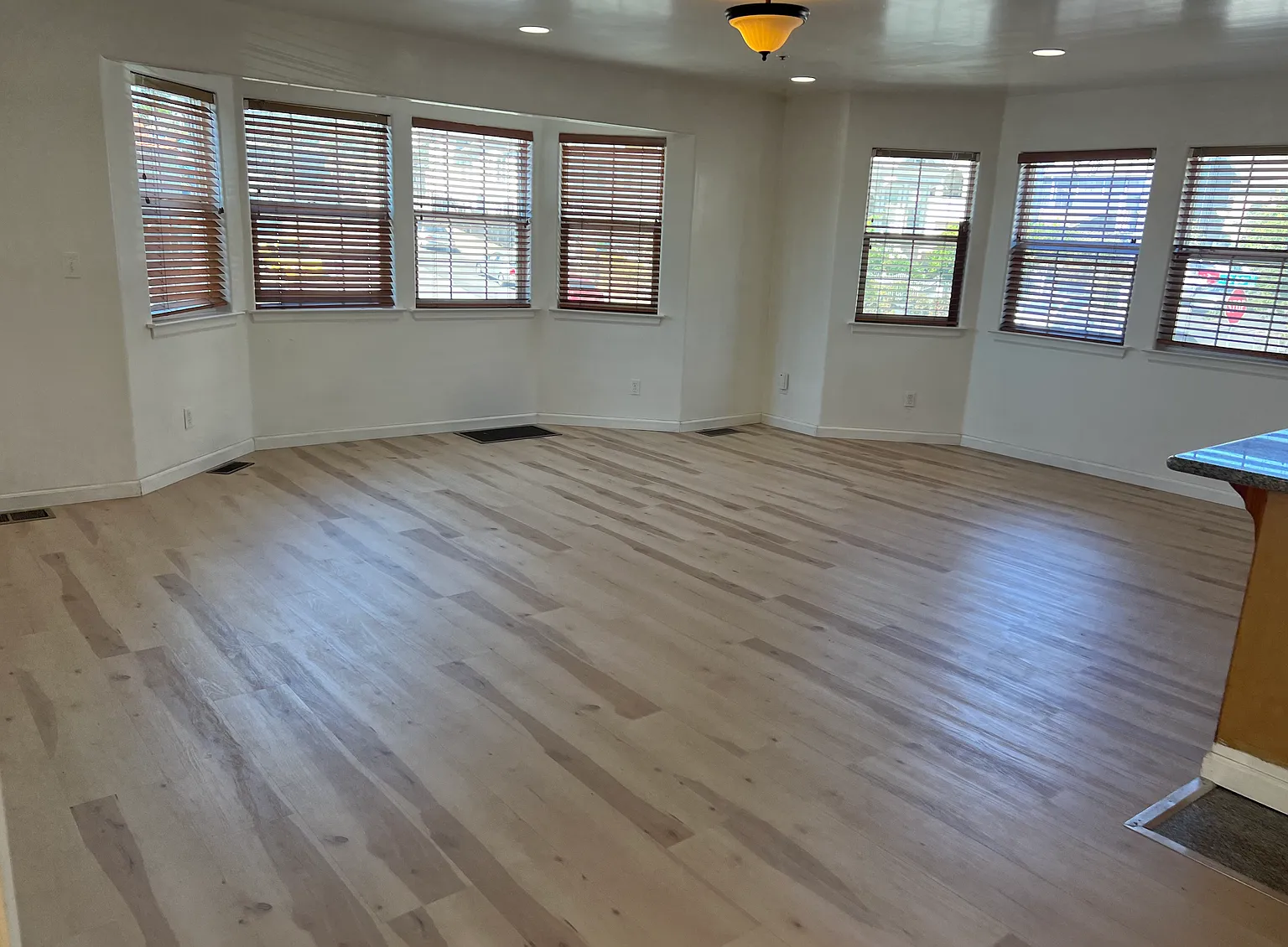 2138 23rd Ave Floor 2 photo 1