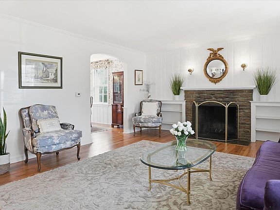 3rd image of 6 Derby Road