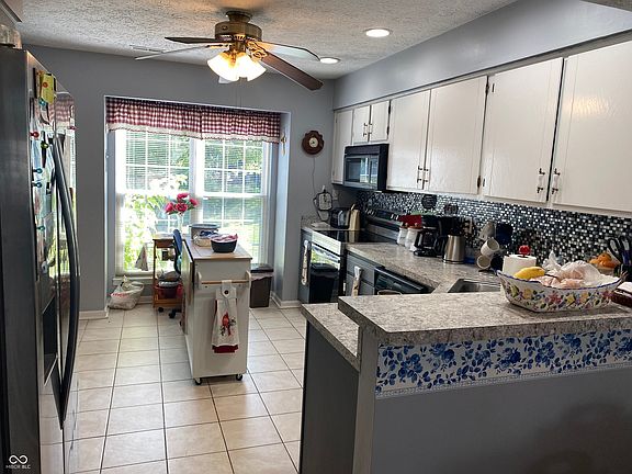 4th image of 6441 Bayside Way S