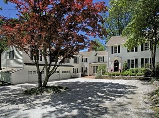 2 Fox Hill Rd, Califon, NJ 07830