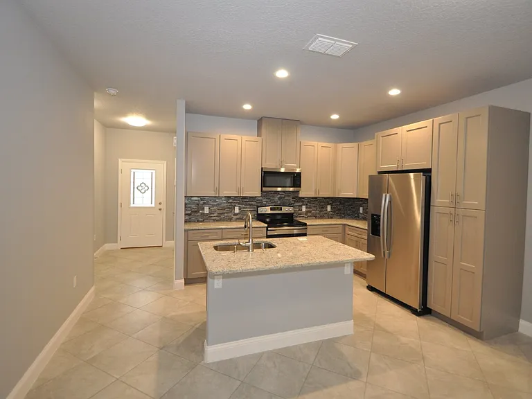 24 Prosperity Ln #B — Photo 2