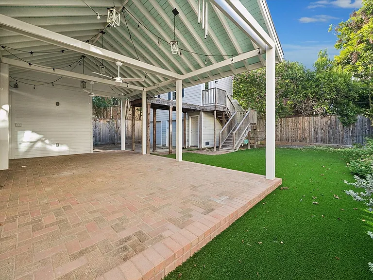 2316 Wordsworth St — Photo 20