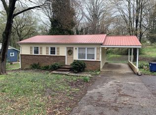 4615 Baux Mountain Rd, Winston Salem, NC 27105