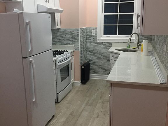 3rd image of 11 Bay 35th St #2