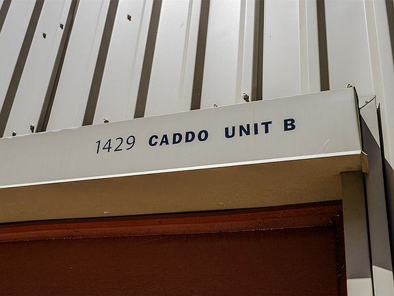 5th image of 1429 Caddo St APT B