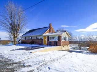 526 E Lancaster St, Red Lion, PA 17356