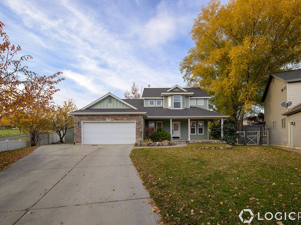 1st image of 376 W Concord Pl