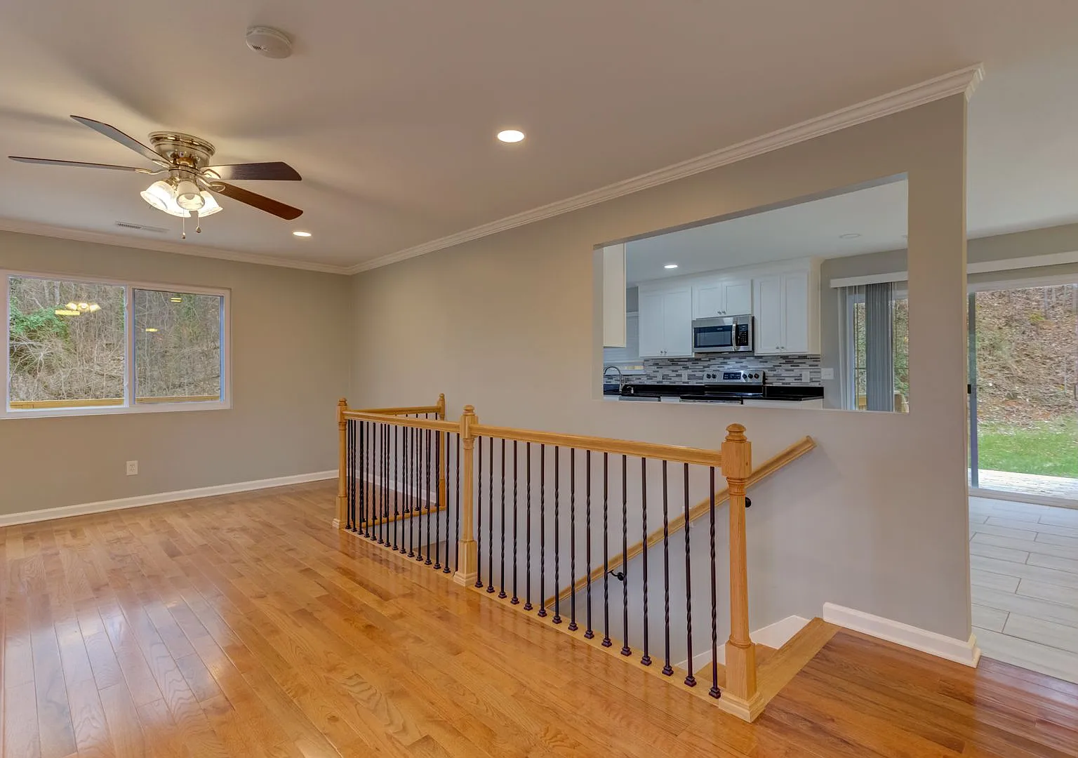 Spacious 5 Bedroom Home in Ooltewah with Basement & Workshop! — Photo 4