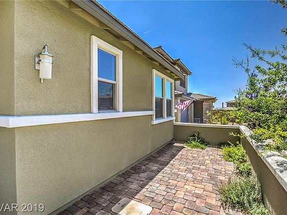 4th image of 956 Glenhaven Pl