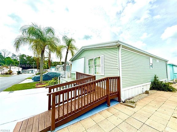 2nd image of 120 Caravan Cir