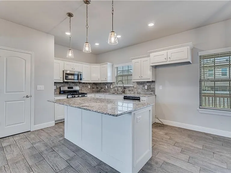 582 Quartz Way — Photo 9