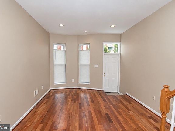 2nd image of 215 N Luzerne Ave