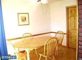 36 E Daisy Ln #B, Mount Laurel, NJ 08054