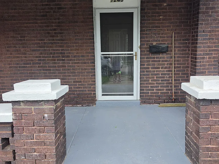 1245 Wheeling Ave — Photo 4