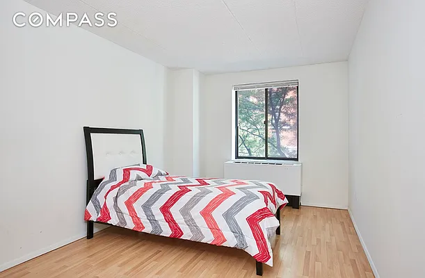 Rented by Compass | media 21