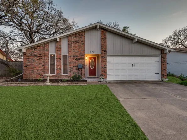 2712 Scenic Hills Dr, Bedford, TX 76021
