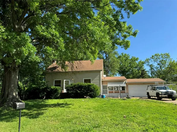 8621 Martony Ln, Saint Louis, MO 63134