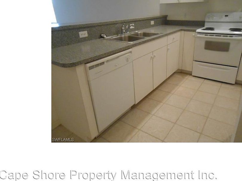 1st image of 115 NE 16th Pl