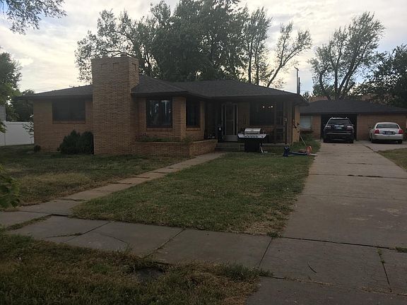 4th image of 204 Colony Ave
