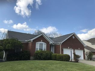 2156 Glenview Dr, Hebron, KY 41048