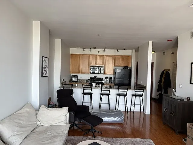 3232 N Halsted St #D706 — Photo 10