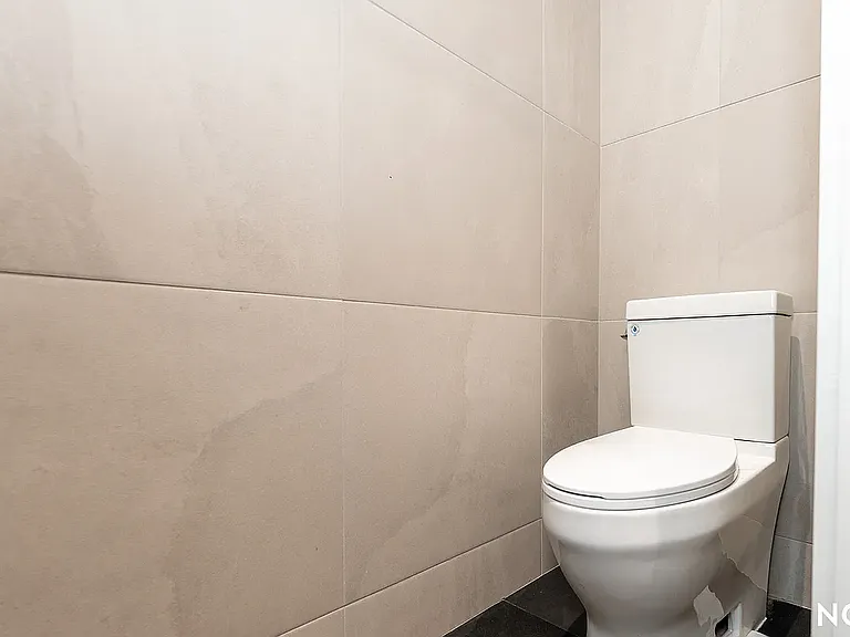 483 Driggs Ave #1A — Photo 7