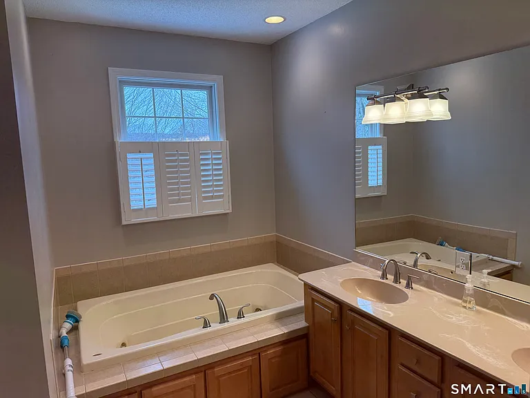 104 Valley View Rd — Photo 30