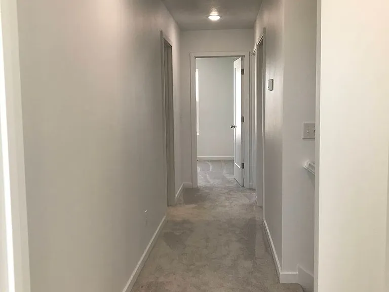 1062 W Holly St — Photo 21