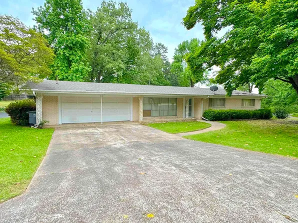 709 Lakeland Dr, Hot Springs National Park, AR 71913