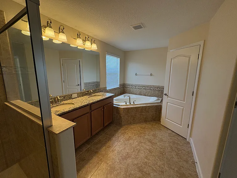 6363 Point Hancock Dr — Photo 35