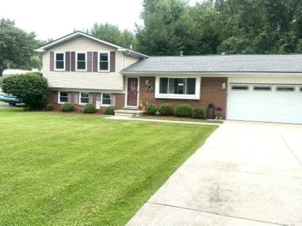 48269 Forbes Dr, Chesterfield, MI 48047