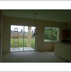 2nd image of 745 SW Tulip Blvd