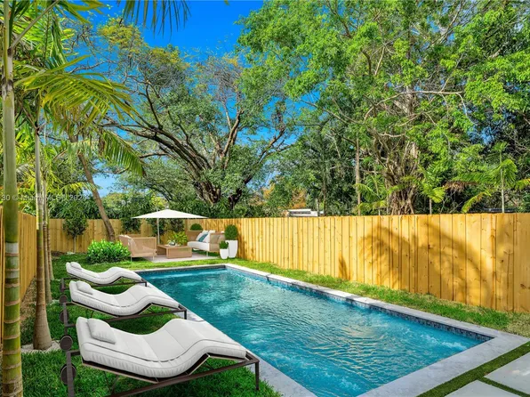 277 NW 50th St, Miami, FL 33127