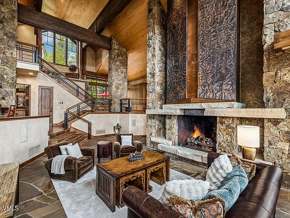 4th image of 32 Stag Gulch Ct