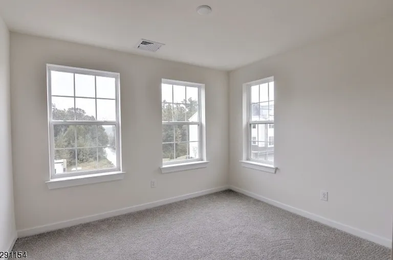 702 Parkview Ln — Photo 12