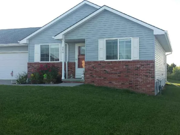 208 Hickory Ridge Ln, Glenwood, IA 51534