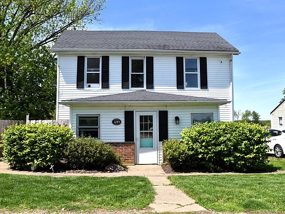 3rd image of 3219 Broad St