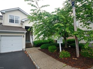 2 Potomac Dr, Basking Ridge, NJ 07920