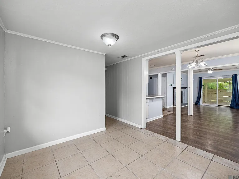 3661 Harrison St — Photo 26
