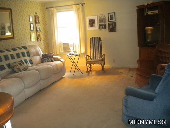 2nd image of 7732 Maple Ave