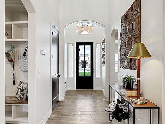 5th image of 4050 Santa Elena Pl