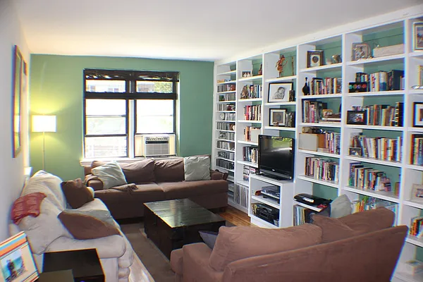 Sold by Re/Max In The City | media 1