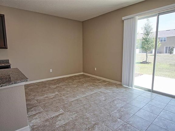3rd image of 7026 Woodchase Glen Dr