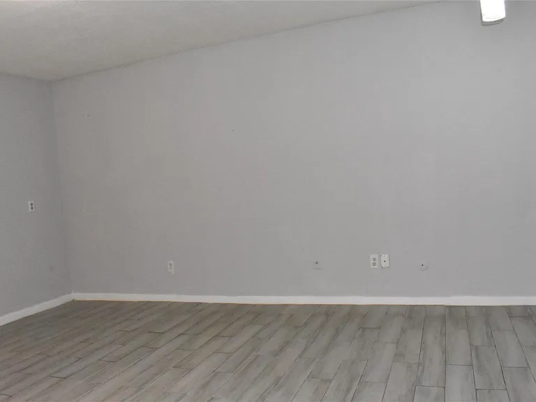 11411 Harwin Dr #19 — Photo 7