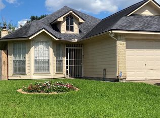 9115 Kindlewood Dr, Houston, TX 77099