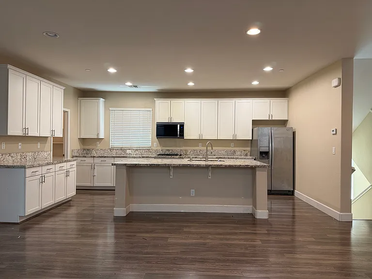 1639 Murasky Pl — Photo 41
