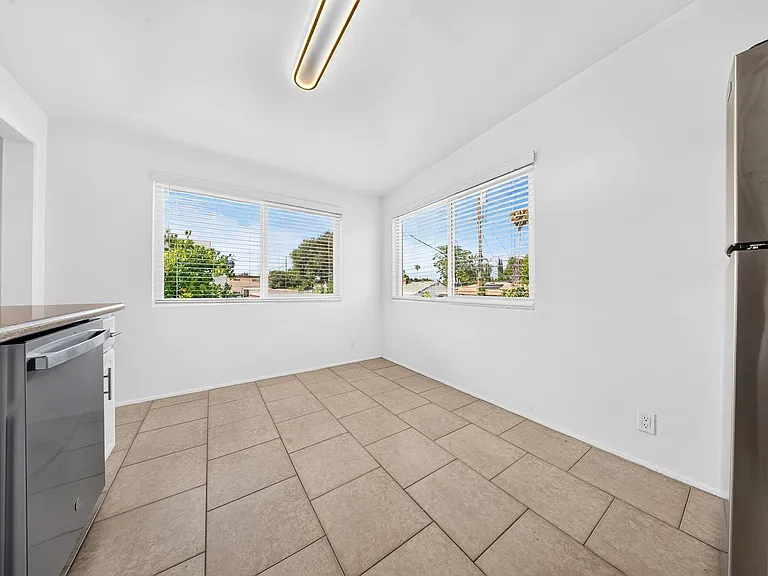 6944-6954 Coldwater Canyon Ave — Photo 25